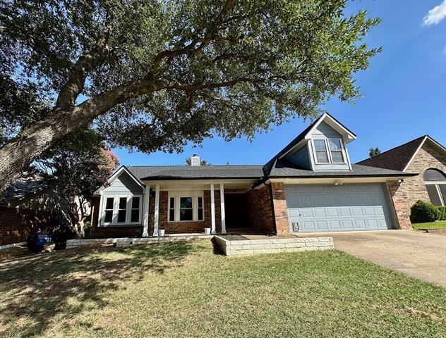 property at 3411 Bellview Dr