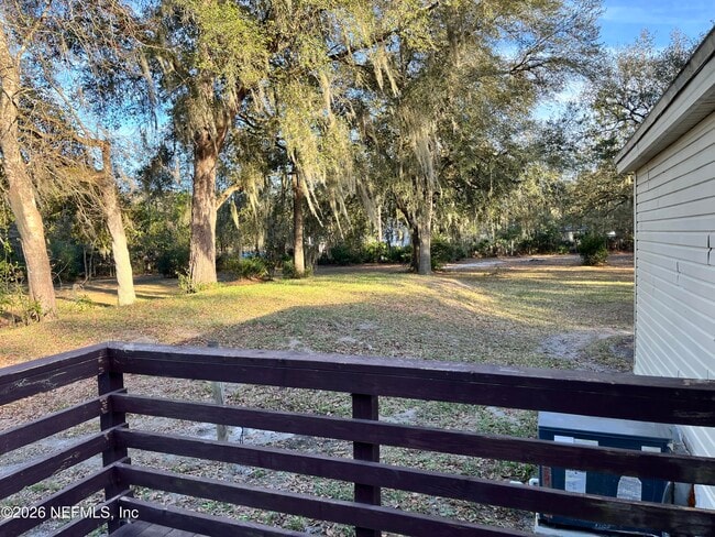 property at 2065 Candlewood Ct