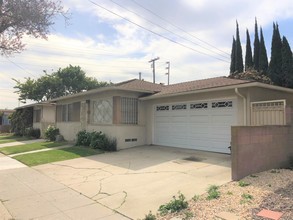 4214 W Broadway in Hawthorne, CA - Building Photo - Building Photo