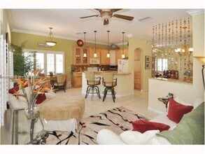 712 Juniper Ln in Weston, FL - Building Photo - Building Photo