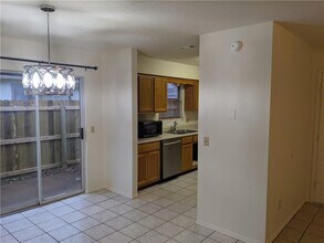 2010 Sycamore Pl in Springdale, AR - Building Photo - Building Photo