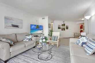 3000 N Ocean Dr in Riviera Beach, FL - Building Photo - Building Photo