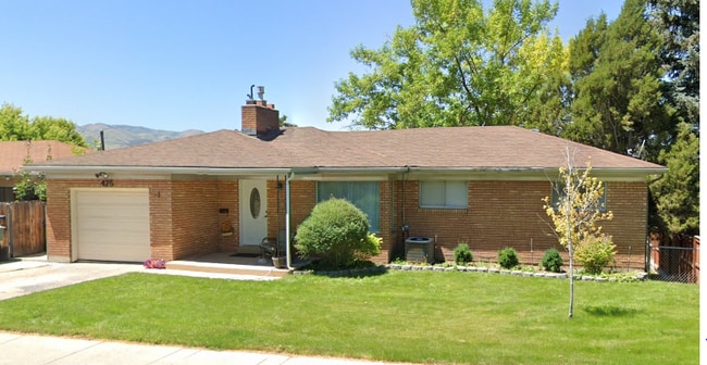 property at 425 S 19th Ave