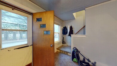 216 S 2nd St in Ames, IA - Building Photo - Building Photo