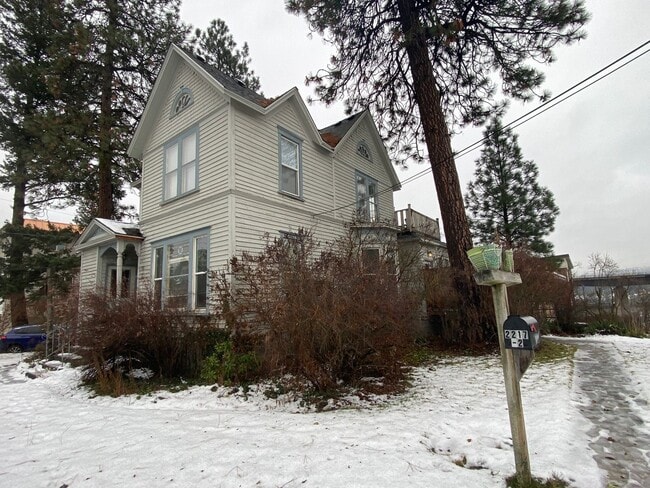 property at 2217 W 5th Ave