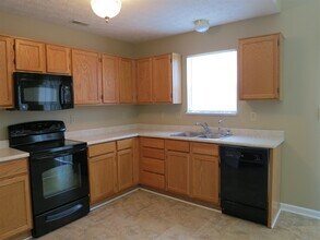 13920 Bruddy Dr in Fishers, IN - Building Photo - Building Photo