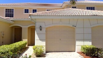 8554 Athena Ct in Lehigh Acres, FL - Building Photo