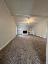 2752 Groveridge Dr in Dallas, TX - Building Photo - Building Photo