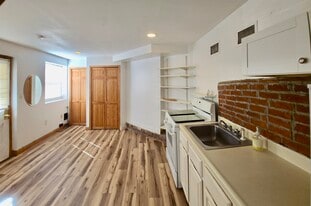 11 Wright Ave in Jersey City, NJ - Building Photo