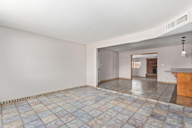 property at 1918 E Palmcroft Dr