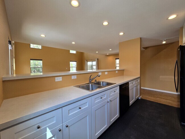 property at 2180 W Alameda St