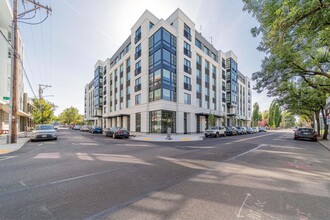 Denizen OR in Portland, OR - Foto de edificio - Building Photo