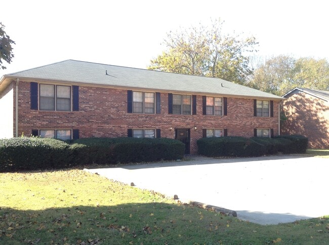 property at 140 Barrington Pl
