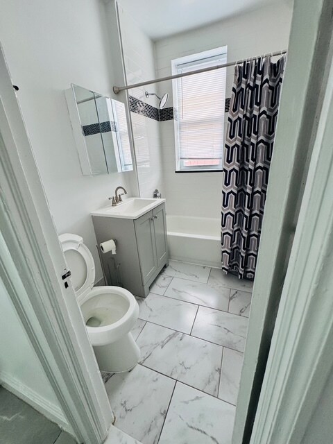 3396 John F Kennedy Blvd, Unit 3 in Jersey City, NJ - Building Photo