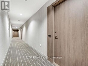 576-15576 Front St W in Toronto, ON - Building Photo - Building Photo