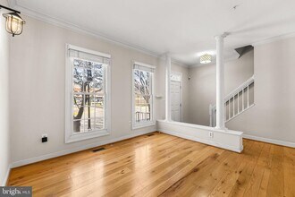 211 W Hill St in Baltimore, MD - Building Photo - Building Photo