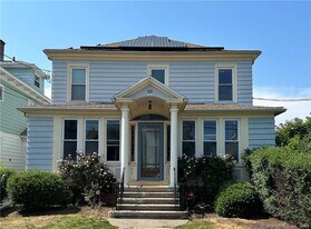 82 Cove St in New Haven, CT - Building Photo
