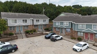 Southern Hills Townhomes in Junction City, KS - Building Photo
