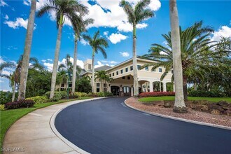 3099 Lancaster Dr in Naples, FL - Foto de edificio - Building Photo