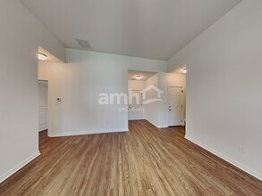 10361 Cooper Ridge Cv in Cordova, TN - Foto de edificio - Building Photo