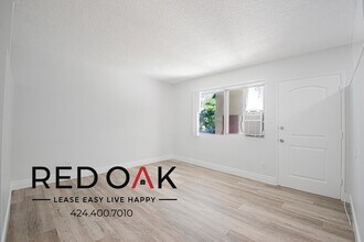 2745 S Fremont Ave, Unit 2 in Alhambra, CA - Building Photo - Building Photo