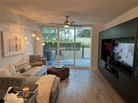 600 W Las Olas Blvd in Fort Lauderdale, FL - Building Photo