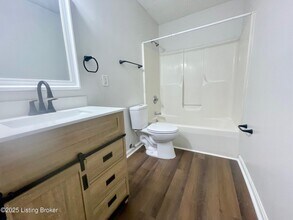 215 E Ormsby Ave in Louisville, KY - Building Photo - Building Photo