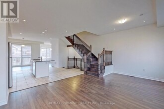 12 Fiesta Way in Whitby, ON - Building Photo - Building Photo