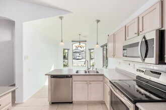 3022 E Captain Dreyfus Ave in Phoenix, AZ - Building Photo - Building Photo