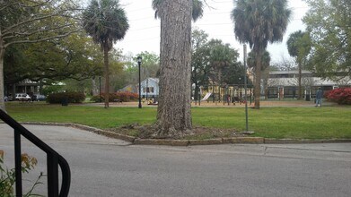 1217 Java Pl, Unit Upstairs in Savannah, GA - Building Photo - Building Photo