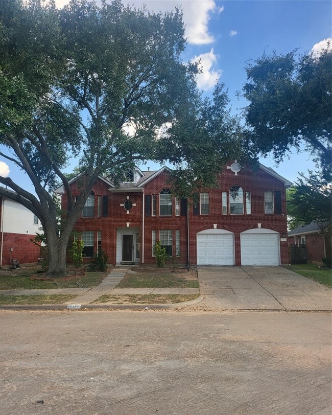 8319 Adler Lake Dr in Houston, TX - Building Photo - Building Photo