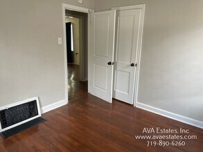 2210 Court St in Pueblo, CO - Foto de edificio - Building Photo