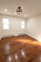 377 Jerome St in Brooklyn, NY - Building Photo - Building Photo