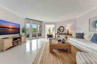 120 SE 5th Ave in Boca Raton, FL - Building Photo