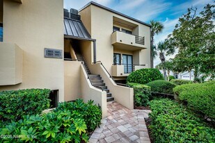 804 Spinnakers Reach Dr in Ponte Vedra Beach, FL - Building Photo