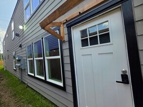 4702 Baton Rouge St in Houston, TX - Building Photo - Building Photo