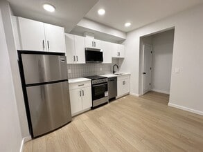 20732-20724 24 Ave NW in Edmonton, AB - Building Photo - Building Photo
