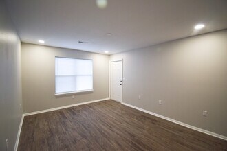 1308 SE C St in Bentonville, AR - Building Photo - Building Photo