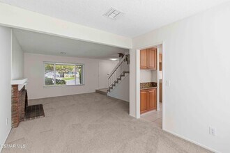 30772 Mainmast Dr in Agoura Hills, CA - Building Photo - Building Photo