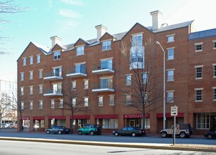 Crawford Square Condos in Portsmouth, VA - Building Photo - Building Photo