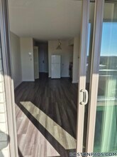 385 Massachusetts Ave in Arlington, MA - Foto de edificio - Building Photo