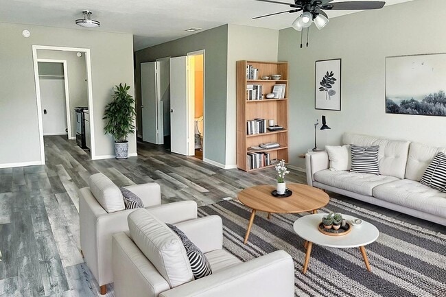 Lumberton on the Lake