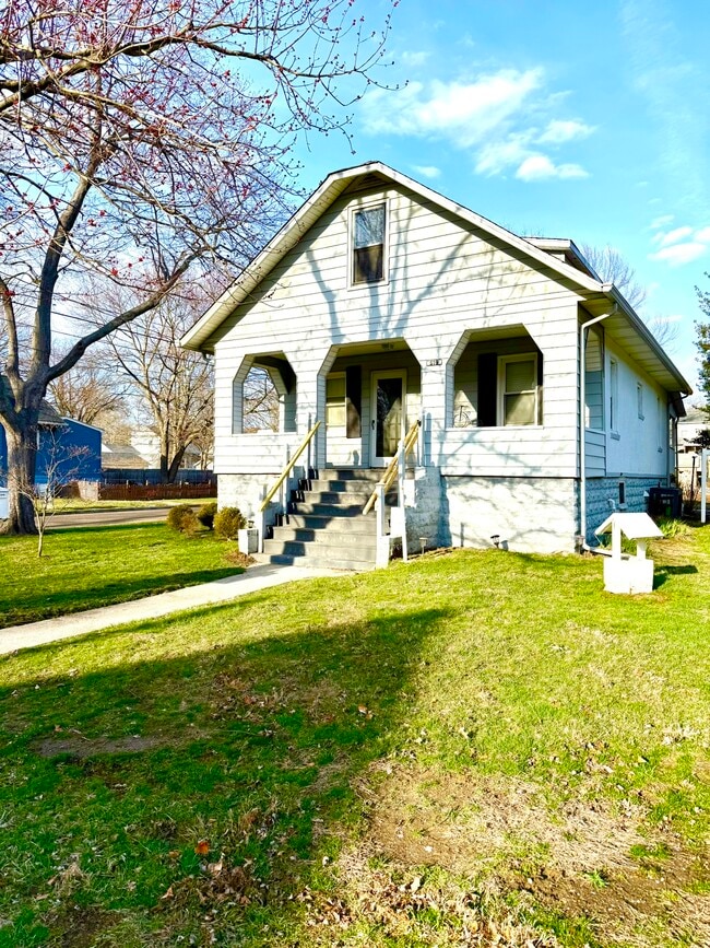 property at 519 N Lincoln Ave