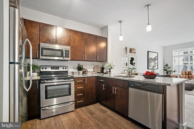 property at 1 Bridge St