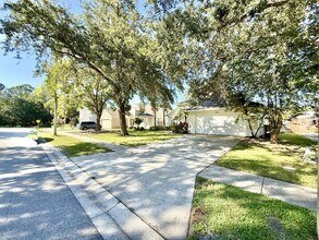 4768 Ridgemoor Cir in Palm Harbor, FL - Building Photo - Building Photo