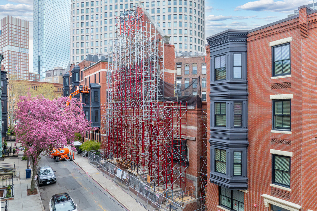 The Marc in Boston, MA - Building Photo