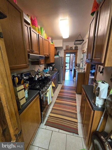 1319 E Street NE Unit in Washington, DC - Foto de edificio - Building Photo