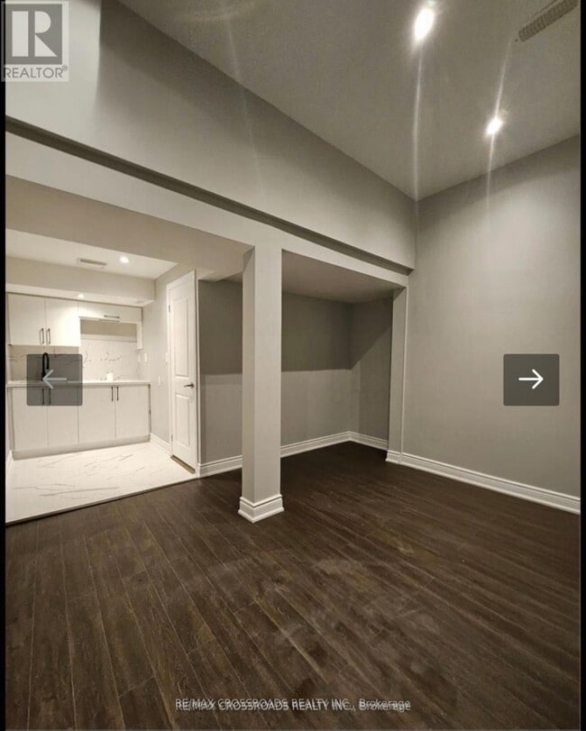 3 Honey Dr in Toronto, ON - Building Photo - Building Photo