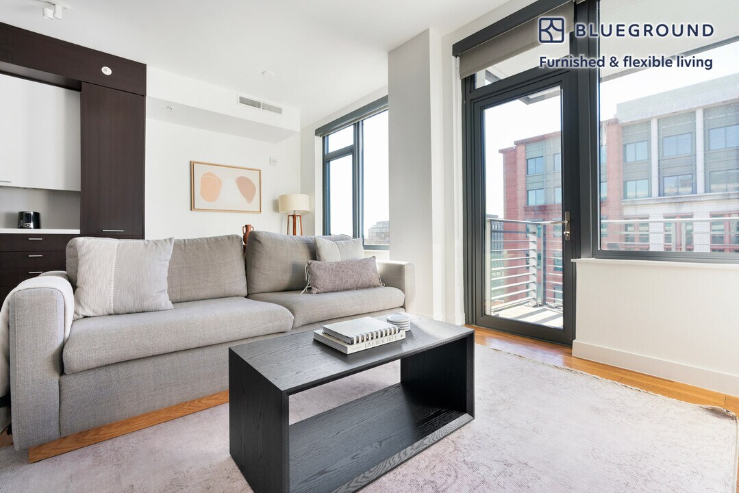 1212 4th St SE in Washington, DC - Building Photo