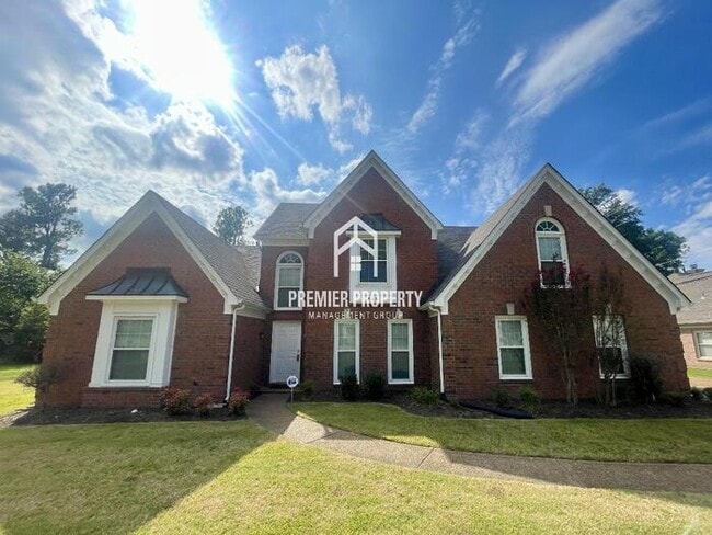 1585 Wood Farms Dr
